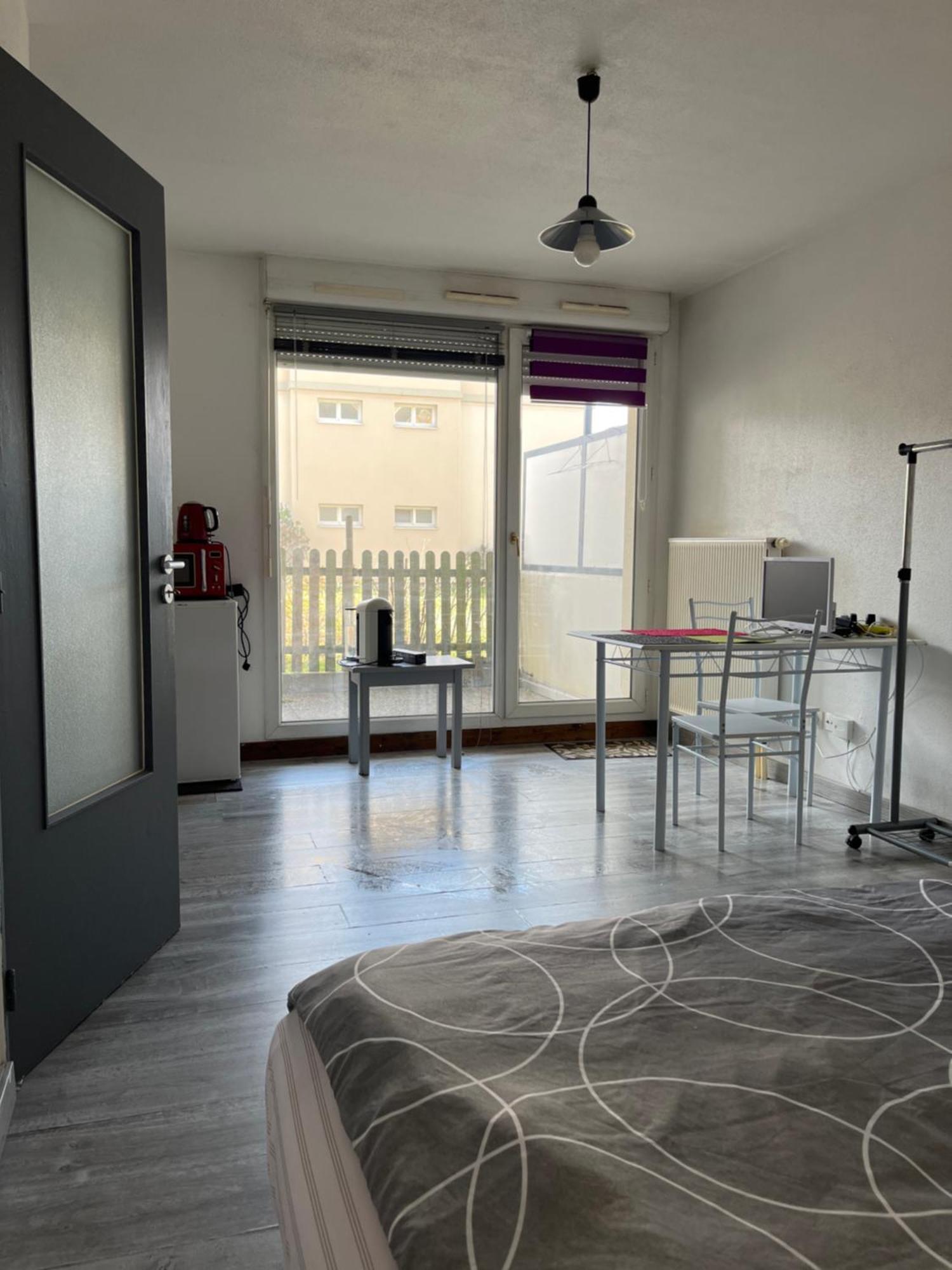 Logement Type Studio 1 Piece Proche Zenith Strasbourg Kültér fotó